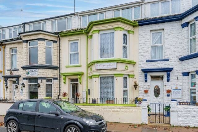 16 Trafalgar Road, Great Yarmouth, Norfolk, NR30 2LD - Online Auctions