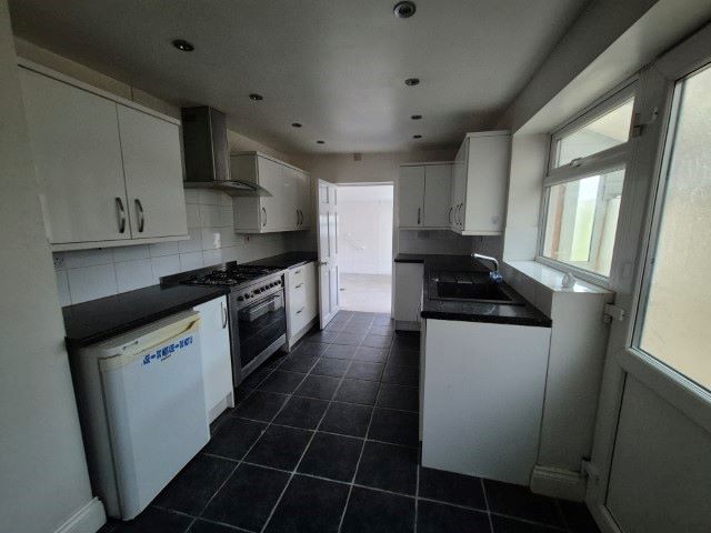 Caister-On-Sea, Great Yarmouth, Norfolk, NR30 5BT - Online Auctions