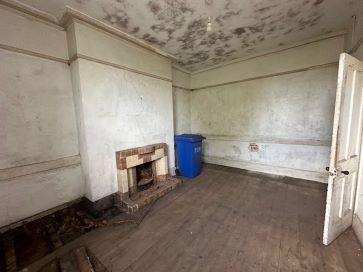 Property for Auction in East Anglia - 87 High Street, Lowestoft, Suffolk NR32 1XN