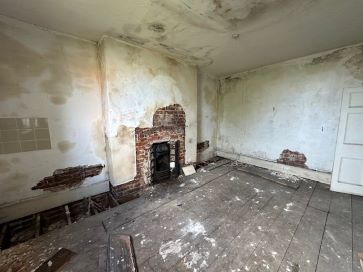 Property for Auction in East Anglia - 87 High Street, Lowestoft, Suffolk NR32 1XN