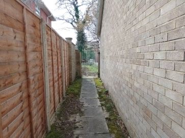 Property for Auction in East Anglia - 35 Beccles Road, Thurlton, Norwich, Norfolk NR14 6RE