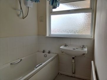Property for Auction in East Anglia - 35 Beccles Road, Thurlton, Norwich, Norfolk NR14 6RE