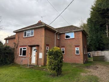 Property for Auction in East Anglia - 2 Flaxman Close, Low Road, Alburgh, Harleston, Norfolk IP20 0BZ