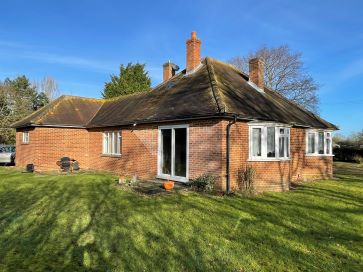 Property for Auction in East Anglia - The Oaks, Cranley Road, Redlingfield, Eye, Suffolk IP23 7NZ