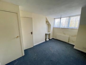 Property for Auction in East Anglia - The Oaks, Cranley Road, Redlingfield, Eye, Suffolk IP23 7NZ