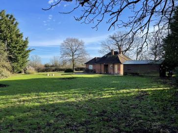 Property for Auction in East Anglia - The Oaks, Cranley Road, Redlingfield, Eye, Suffolk IP23 7NZ