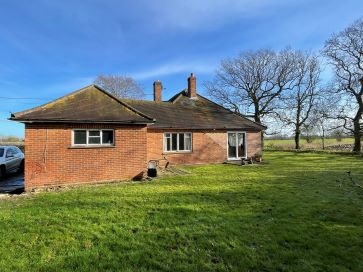 Property for Auction in East Anglia - The Oaks, Cranley Road, Redlingfield, Eye, Suffolk IP23 7NZ