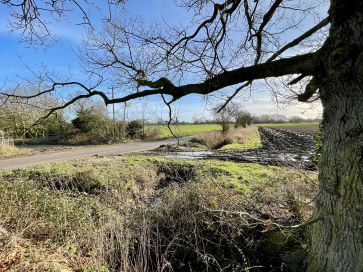 Property for Auction in East Anglia - The Oaks, Cranley Road, Redlingfield, Eye, Suffolk IP23 7NZ