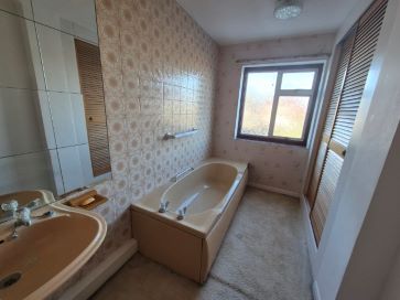 Property for Auction in East Anglia - 74 Dereham Road, New Costessey, Norwich, Norfolk NR5 0SY