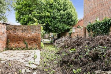 Property for Auction in East Anglia - 2 Ballygate, Beccles, Suffolk NR34 9NA