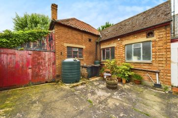 Property for Auction in East Anglia - 2 Ballygate, Beccles, Suffolk NR34 9NA