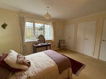 Property for Auction in East Anglia - 7 Havergate, Horstead, Norwich, Norfolk NR12 7EJ