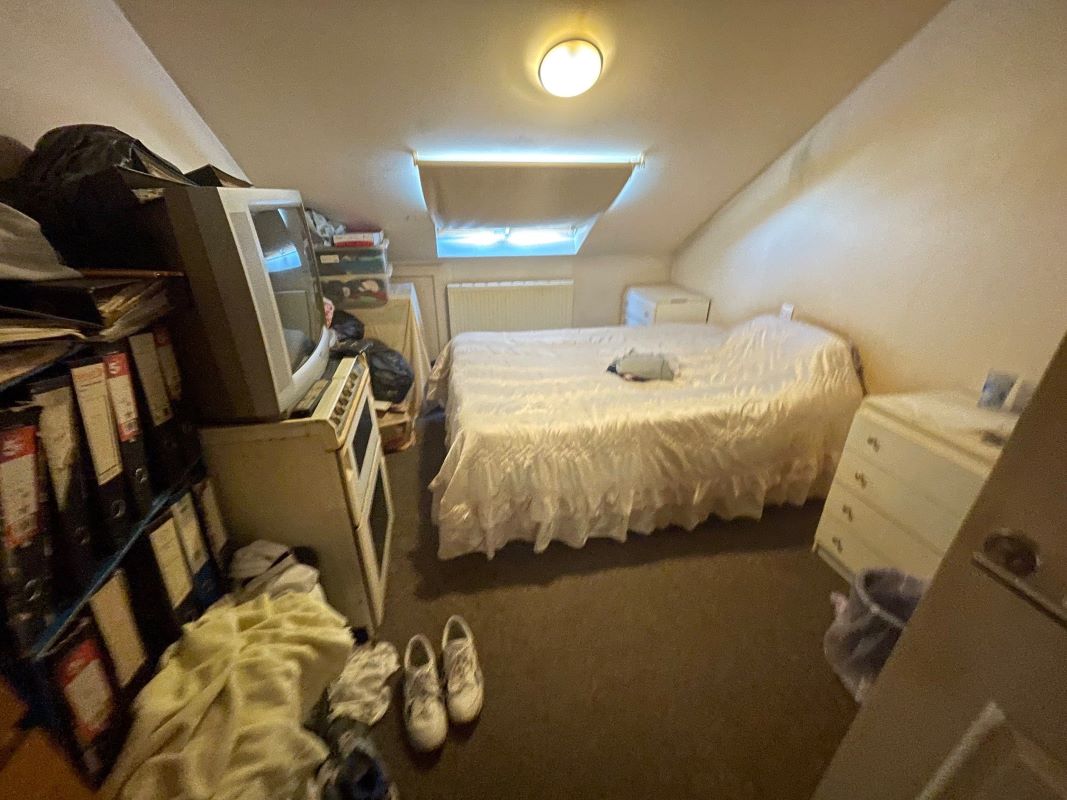 Chadwell St. Mary, Grays, Essex, RM16 4BJ - Online Auctions