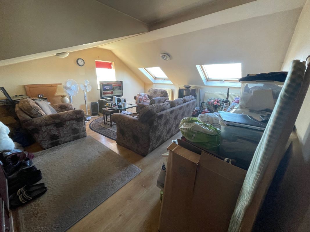 Chadwell St. Mary, Grays, Essex, RM16 4BJ - Online Auctions
