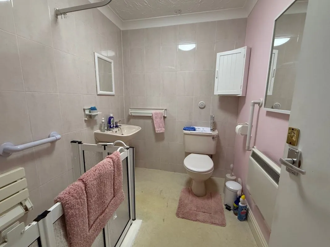 Horstead, Norwich, Norfolk, NR12 7EJ - Online Auctions