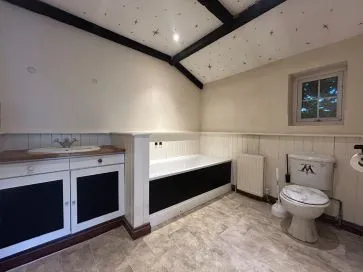 Property for Auction in East Anglia - 9 Holmsey Green, Beck Row, Bury St. Edmunds, Suffolk IP28 8AJ