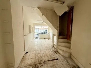 Property for Auction in East Anglia - 84 High Street, Lowestoft, Suffolk NR32 1XN
