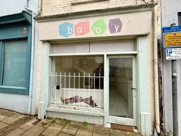 Property for Auction in East Anglia - 84 High Street, Lowestoft, Suffolk NR32 1XN