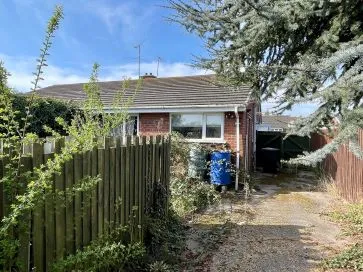 Property for Auction in East Anglia - 48 Leggatt Drive, Bramford, Ipswich, Suffolk IP8 4EX