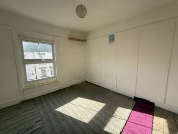 Property for Auction in East Anglia - 20 Coronation Terrace, Great Yarmouth, Norfolk NR30 1LF