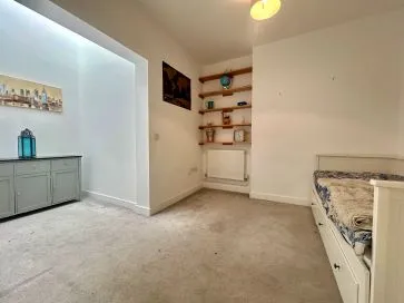 Property for Auction in East Anglia - 10 Wentworth House, 25 Burrell Road, Ipswich, Suffolk IP2 8AH