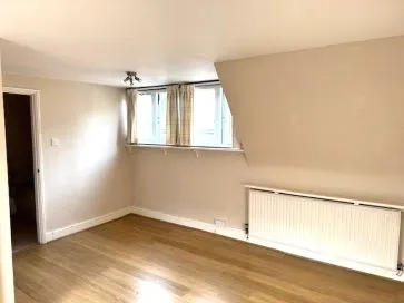 Property for Auction in East Anglia - Flat 7, Bellfosters, Kings Staithe Lane, King&apos;s Lynn PE30 1LZ