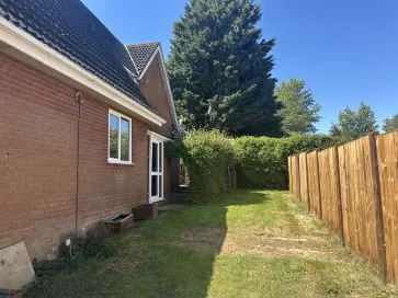 Property for Auction in East Anglia - Model House, Wash Lane, Aslacton, Norwich, Norfolk NR15 2JR