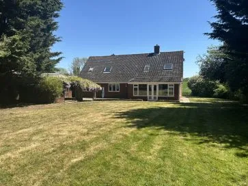 Property for Auction in East Anglia - Model House, Wash Lane, Aslacton, Norwich, Norfolk NR15 2JR