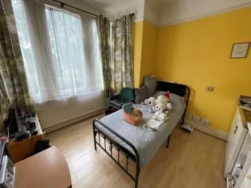 Property for Auction in East Anglia - April Lodge, 50-52 Shaftesbury Avenue, Southend-On-Sea, Essex SS1 2YN