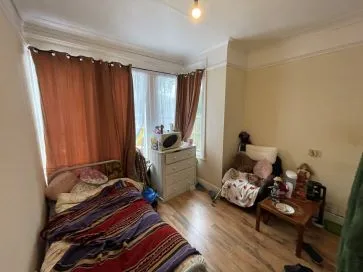 Property for Auction in East Anglia - April Lodge, 50-52 Shaftesbury Avenue, Southend-On-Sea, Essex SS1 2YN