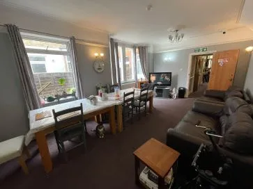 Property for Auction in East Anglia - April Lodge, 50-52 Shaftesbury Avenue, Southend-On-Sea, Essex SS1 2YN