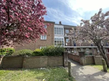 Property for Auction in East Anglia - 3 Yarmouth Way, Great Yarmouth, Norfolk NR30 2SJ