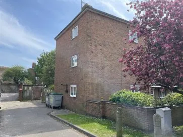 Property for Auction in East Anglia - 3 Yarmouth Way, Great Yarmouth, Norfolk NR30 2SJ