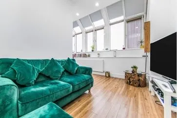 Property for Auction in East Anglia - Flat 14, Maple Court, 19 Elm Street, Ipswich, Suffolk IP1 1EZ
