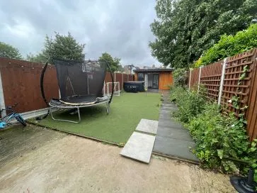 Property for Auction in East Anglia - 199 Elm Road, Leigh-On-Sea, Essex SS9 1SB