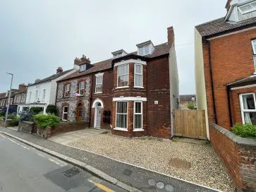 Property for Auction in East Anglia - Flat 3, 17 Waterbank Road, Sheringham, Norfolk NR26 8RB