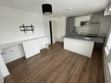 Property for Auction in East Anglia - Flat 11, 49 Baddow Road, Chelmsford, Essex CM2 0DD