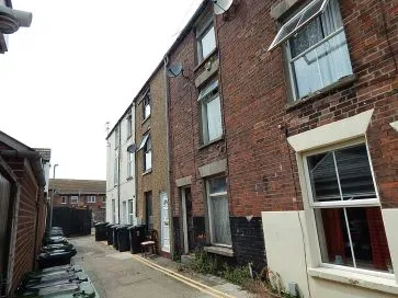Property for Auction in East Anglia - 4 Stanley Terrace, Middle Market Road, Great Yarmouth, Norfolk NR30 2EG