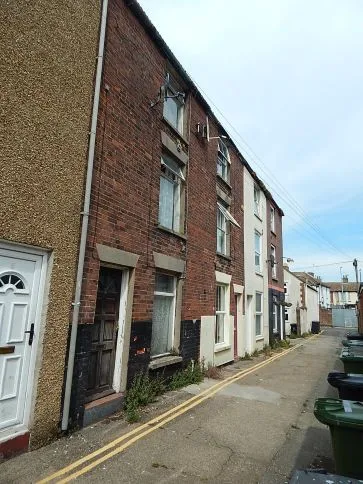 Property for Auction in East Anglia - 4 Stanley Terrace, Middle Market Road, Great Yarmouth, Norfolk NR30 2EG
