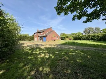 Property for Auction in East Anglia - Wood Farm, Colleen Close, Dereham, Norfolk NR19 1NL