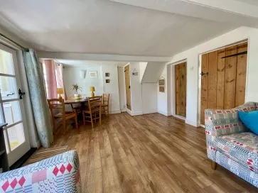 Property for Auction in East Anglia - Halfpenny Cottage, 1 Hyde Park Corner, Sudbourne, Woodbridge, Suffolk IP12 2AZ