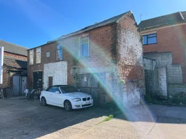 Property for Auction in East Anglia - 12/13 Priory Plain, Great Yarmouth, Norfolk NR30 1NQ