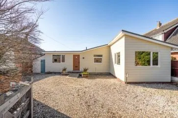 Property for Auction in East Anglia - Willowside, Brimbelow Road, Hoveton, Norwich, Norfolk NR12 8UJ