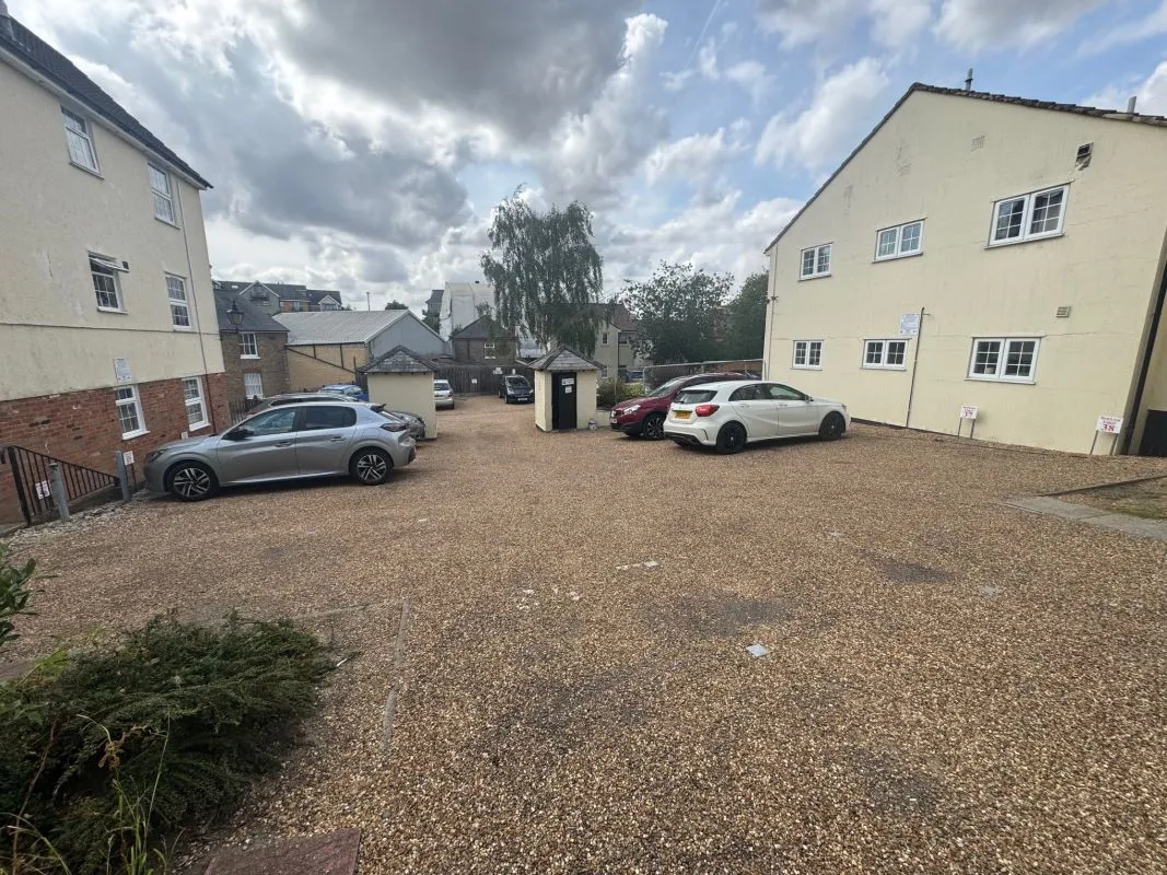 Bishop's Stortford, Hertfordshire, CM23 3YL - Online Auctions