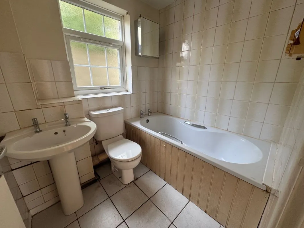 Bishop's Stortford, Hertfordshire, CM23 3YL - Online Auctions