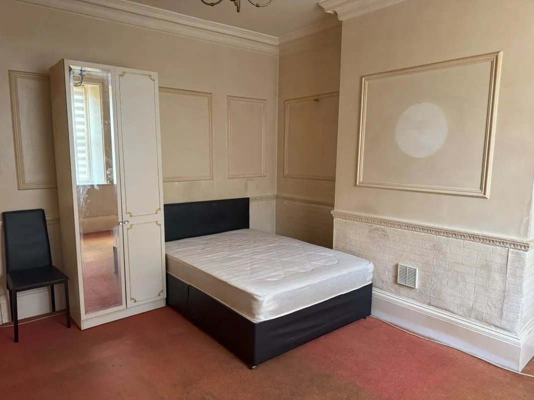Boston, Lincolnshire, PE21 6PS - Online Auctions