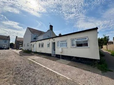 Property for Auction in East Anglia - 16 Salisbury Road, Lowestoft, Suffolk NR33 0HE