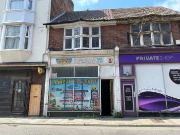 Property for Auction in East Anglia - 1 Howard Street North, Great Yarmouth, Norfolk NR30 1PD