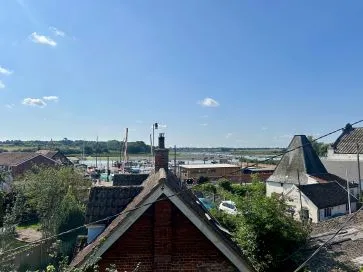 Property for Auction in East Anglia - 16 Quayside, Woodbridge, Suffolk IP12 1BH