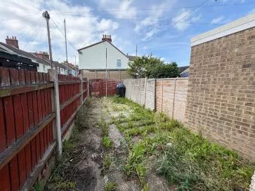 Property for Auction in East Anglia - 262 St. Peters Street, Lowestoft, Suffolk NR32 2NA